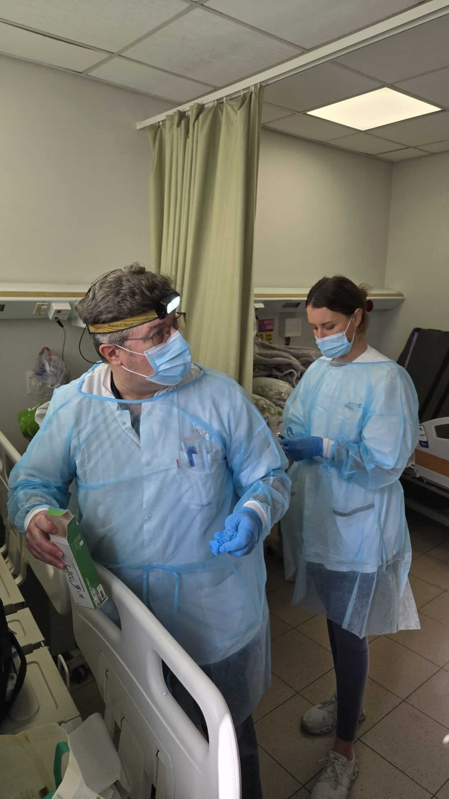 טיפולי שיניים מותאמים לקשישים